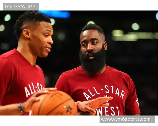 詹姆斯全明星入选次数与东部首发五人之和相同引发热议 詹姆斯全明星入选次数与东部首发五人之和相同引发热议